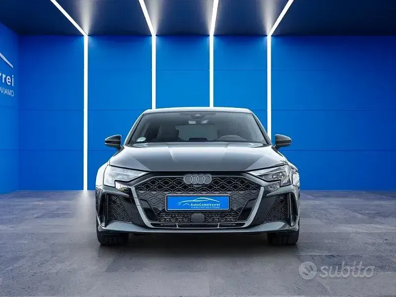 Usata Audi RS3 Exclusive 400 CV (294 kW) 2025 Nero Berlina