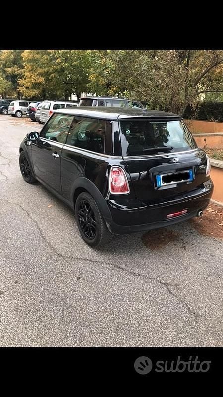 Usata Mini Cooper 90 CV (66 kW) 2013 Nero Utilitaria