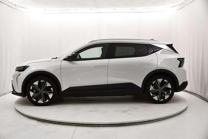 Nuova Renault Scenic E-Tech Komfort 125 kW (170 CV) 2026 Bianco nacrè SUV