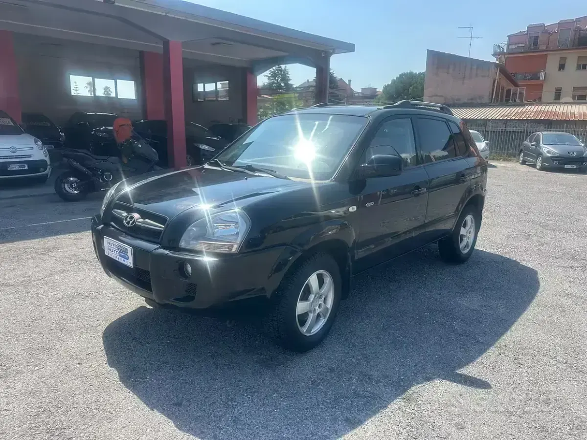 Usata Hyundai Tucson Dynamiq 140 CV (102 kW) 2007 Nero SUV