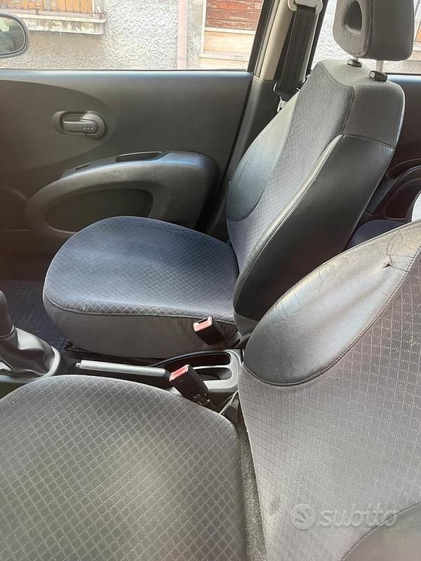 Usata Nissan Micra 86 CV (63 kW) 2004 Grigio Utilitaria