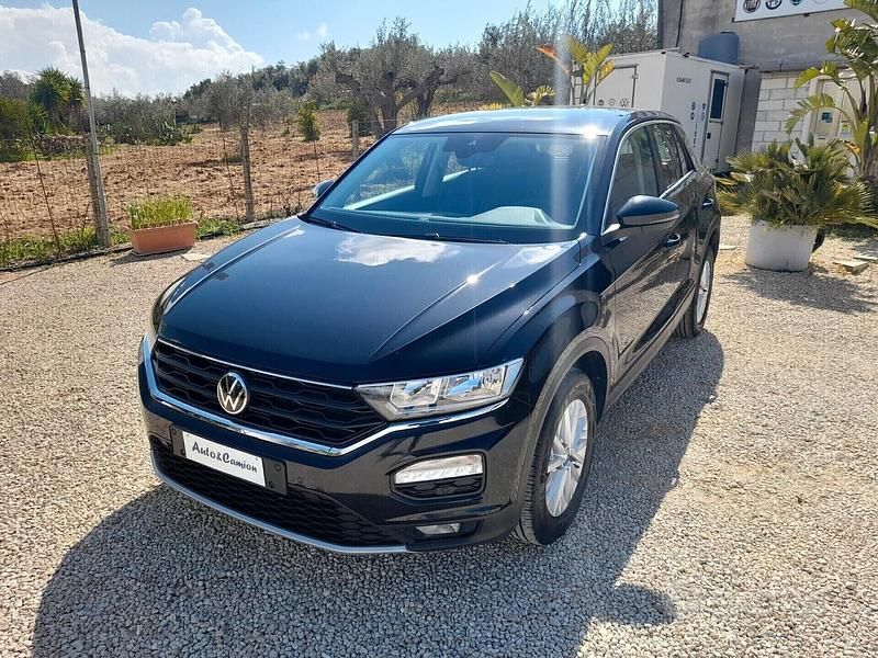 Usata VW T-Roc 150 CV (110 kW) 2021 Nero SUV
