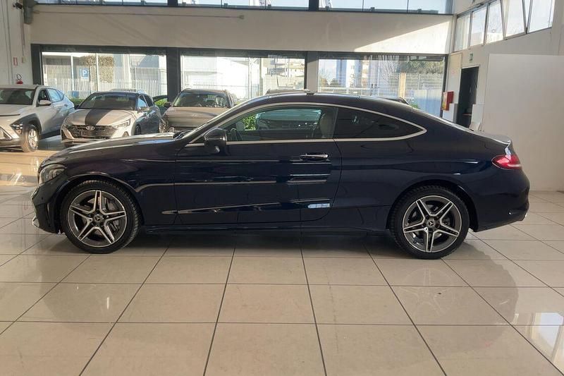 Usata Mercedes C300 Premium Plus 245 CV (180 kW) 2020 Blu