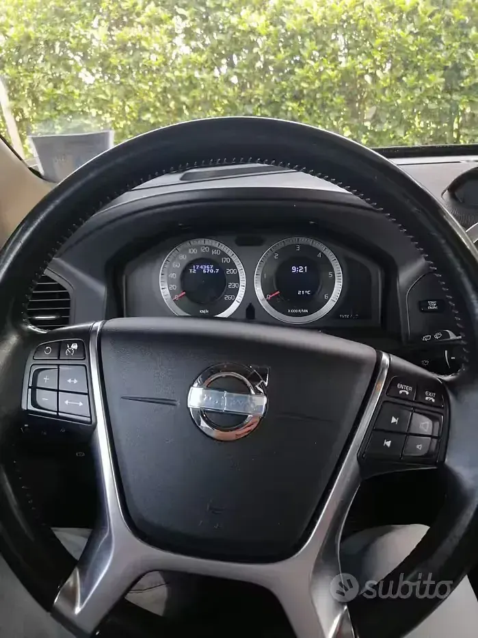 Usata Volvo XC60 215 CV (158 kW) 2011 Nero SUV