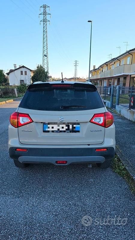 Usata Suzuki Vitara 120 CV (88 kW) 2017 SUV