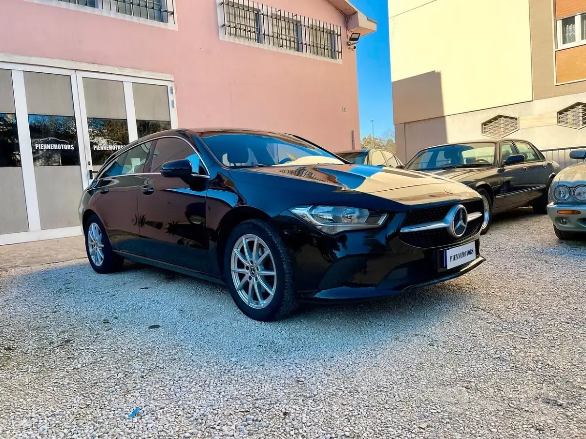 Usata Mercedes CLA180 Shooting Brake 136 CV (100 kW) 2022 Nero Station wagon