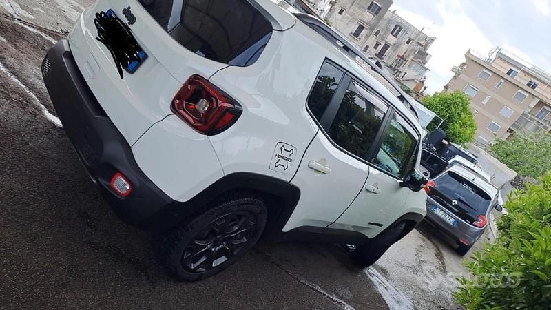 Usata Jeep Renegade 80th Anniversary 131 CV (96 kW) 2021 Bianco SUV