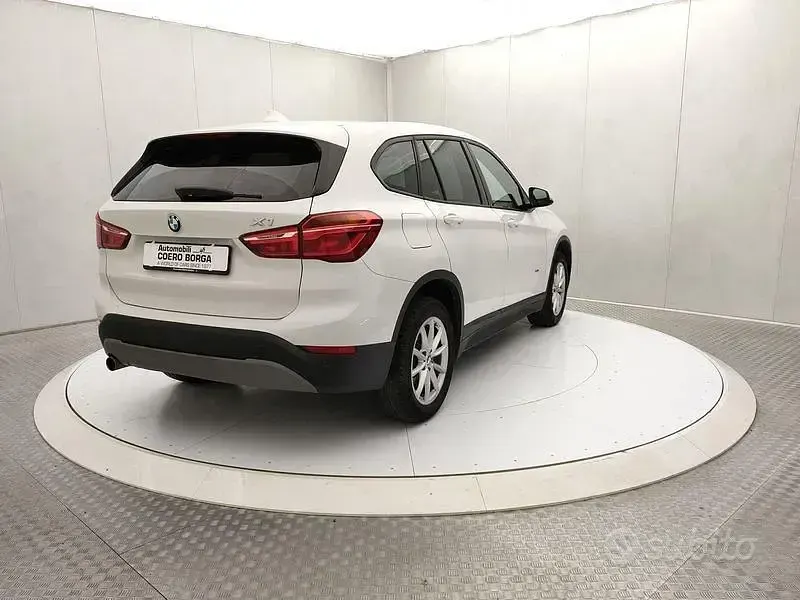 Usata BMW X1 Advantage 116 CV (85 kW) 2016 Bianco SUV