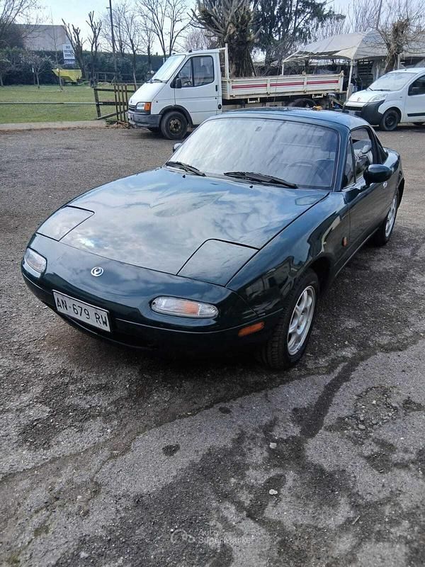 Usata Mazda MX5 91 CV (66 kW) 1997 Verde Cabrio