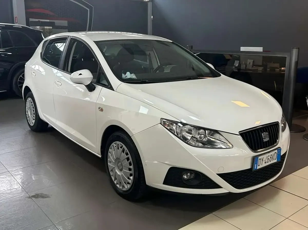 Usata Seat Ibiza Stylance 69 CV (50 kW) 2009 Bianco Berlina