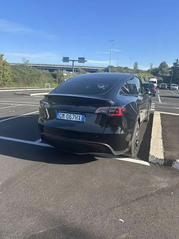 Usata Tesla Model Y Performance 185 kW (252 CV) 2023 Nero SUV
