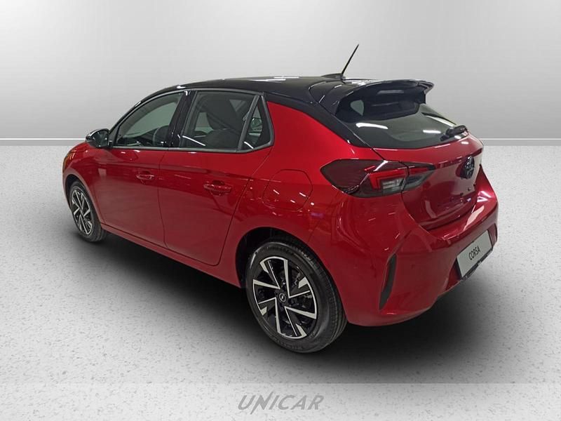 Nuova Opel Corsa 110 CV (80 kW) 2026 Rossointerni in tessuto nero banda Berlina