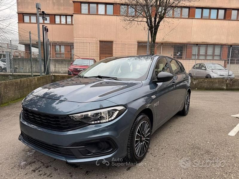 Usata Fiat Tipo 101 CV (74 kW) 2023 Blu metallizzato Station wagon