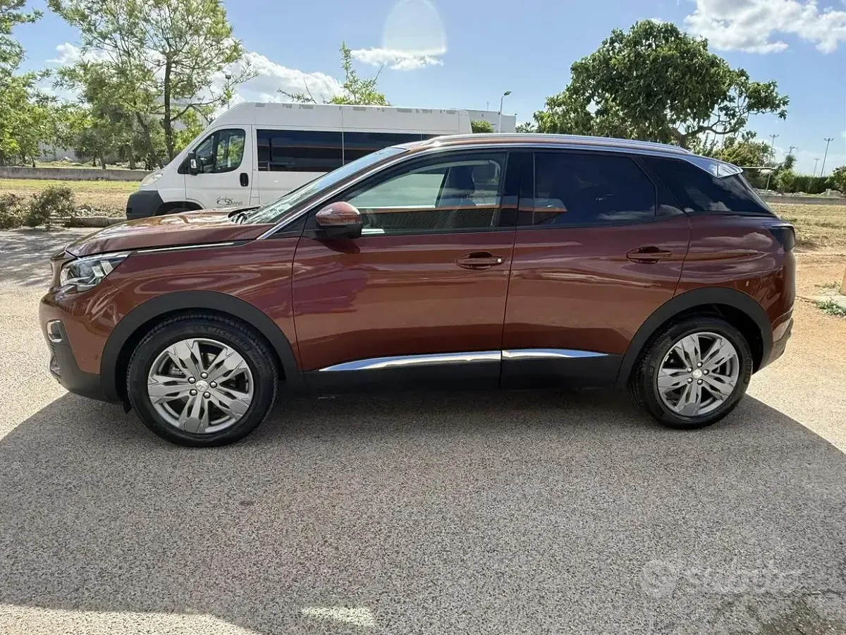 Usata Peugeot 3008 131 CV (96 kW) 2019 Marrone SUV