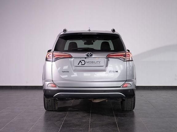Second-hand Toyota RAV4 Style 143 CP (105 kW) 2017 Gri SUV