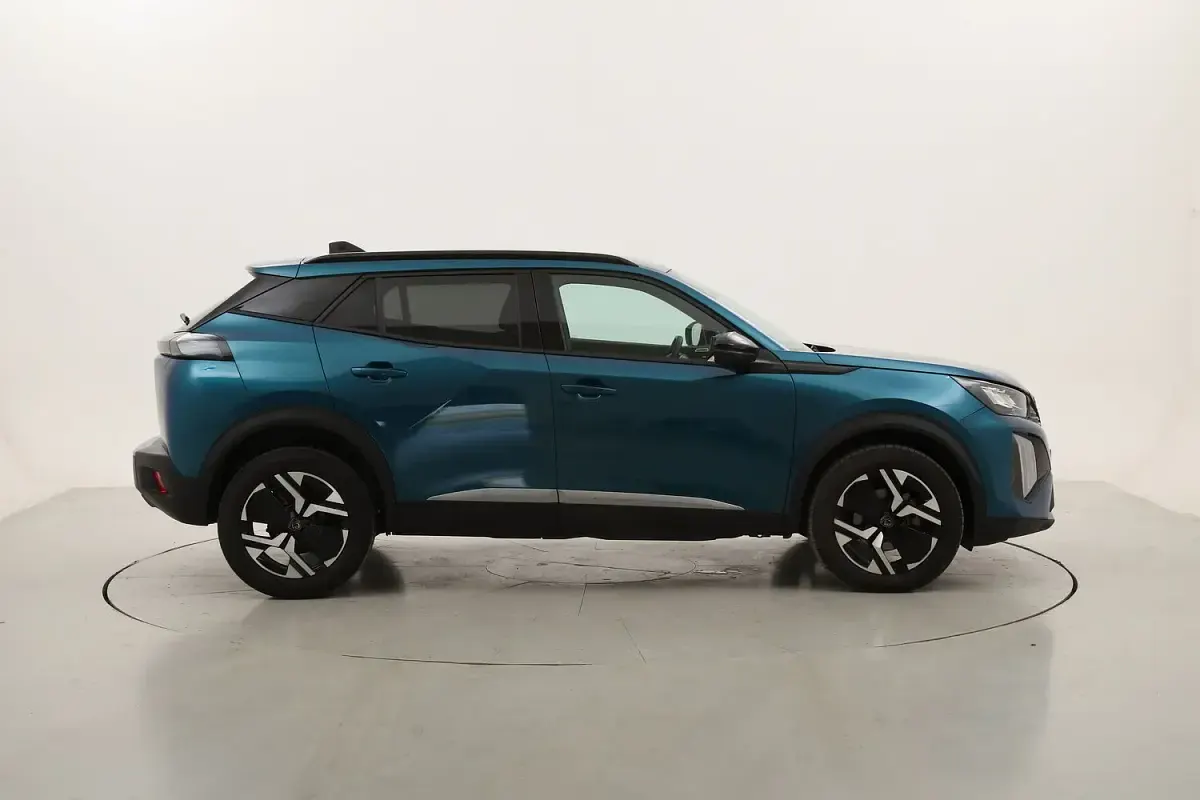 Usata Peugeot 2008 Allure 100 CV (73 kW) 2025 SUV