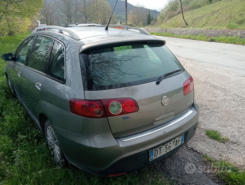 Usata Fiat Croma 120 CV (88 kW) 2008 Grigio Station wagon