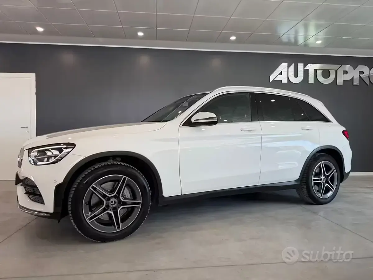 Usata Mercedes GLC200 Premium 163 CV (119 kW) 2019 Bianco SUV