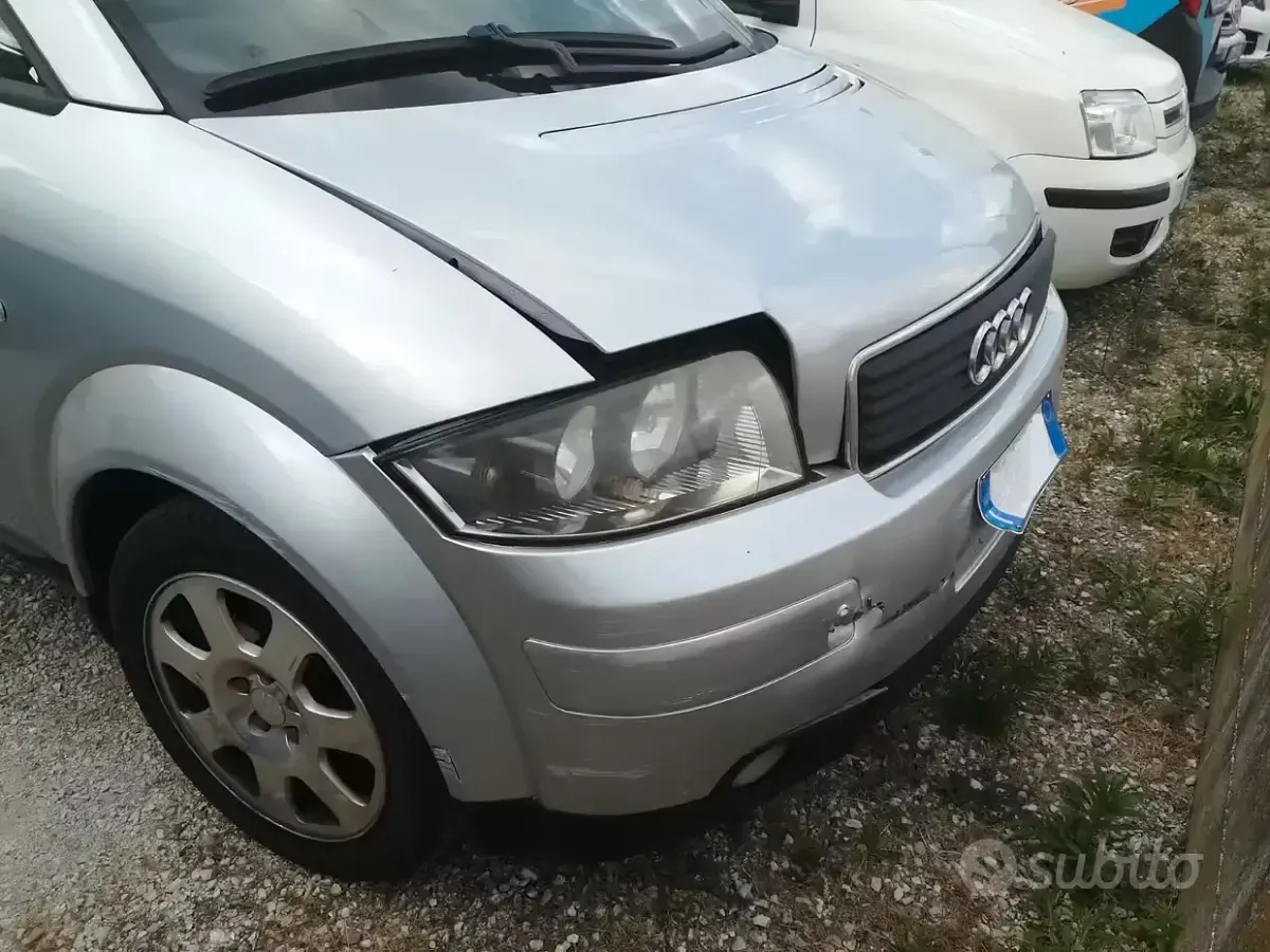 Usata Audi A2 90 CV (66 kW) 2004 Grigio Utilitaria