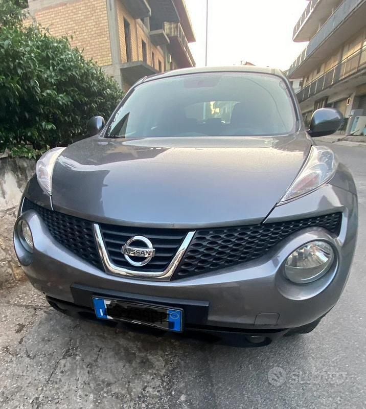 Usata Nissan Juke Acenta 110 CV (80 kW) 2013 Grigio SUV