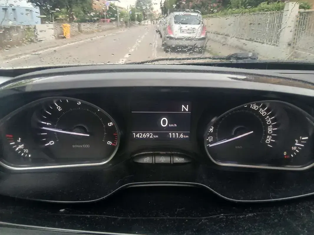 Usata Peugeot 208 Active 68 CV (50 kW) 2012 Utilitaria