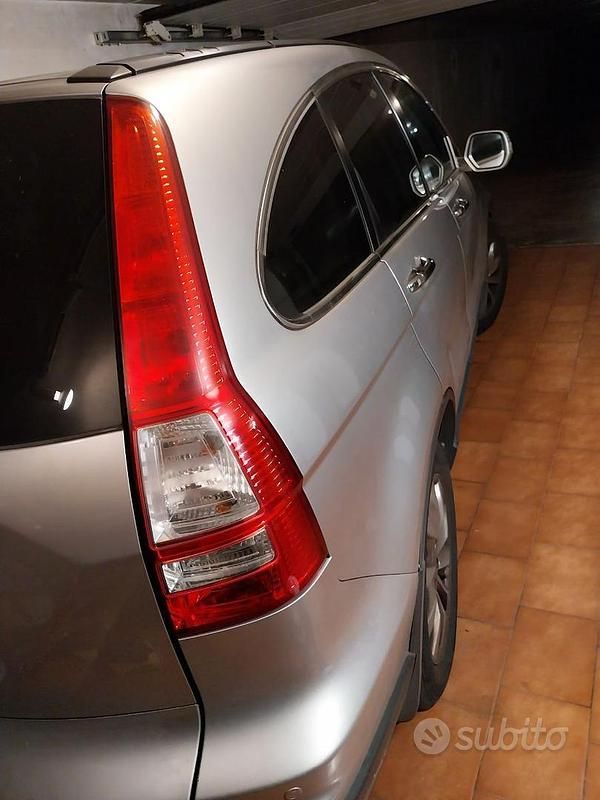 Usata Honda CR-V 140 CV (102 kW) 2011 Grigio SUV