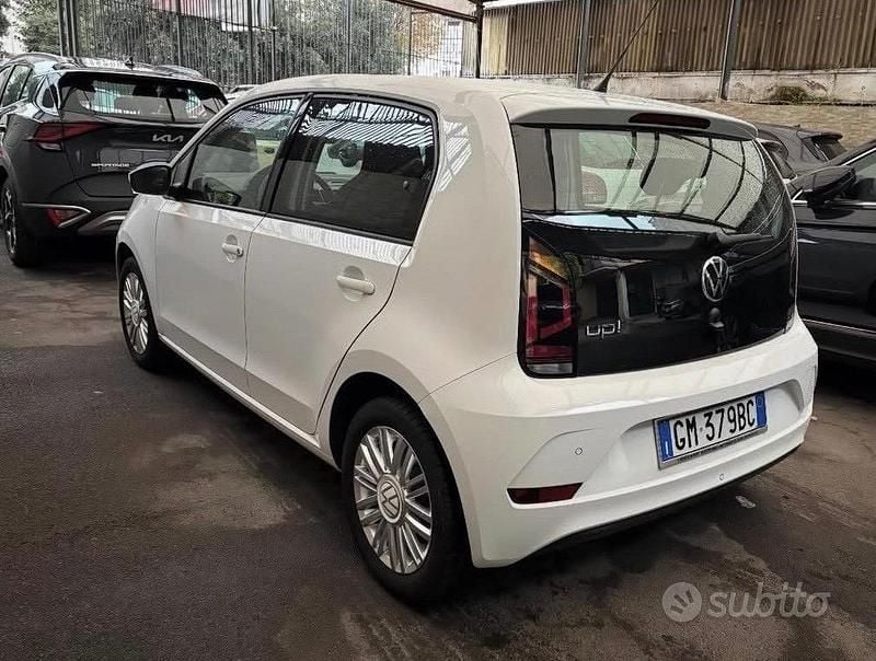 Usata VW up! 67 CV (49 kW) 2023 Bianco Utilitaria