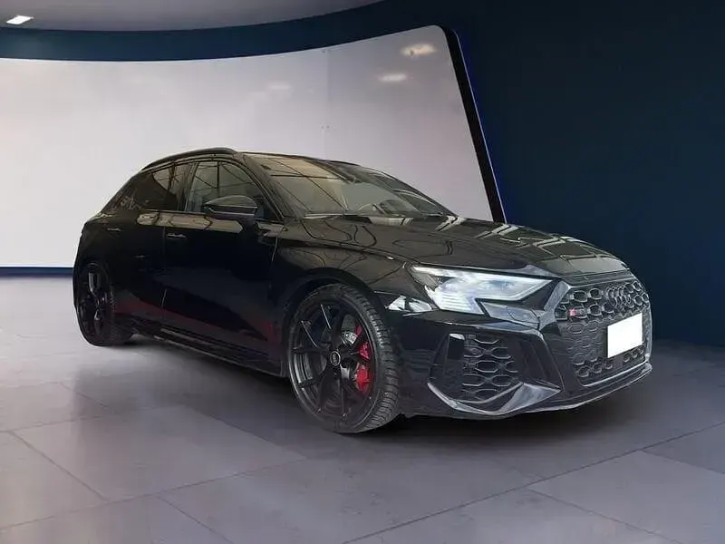 Usata Audi RS3 Sportback 399 CV (293 kW) 2023 Nero Utilitaria