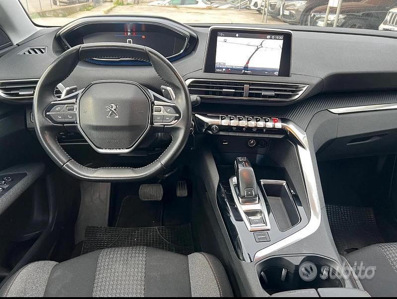Usata Peugeot 3008 131 CV (96 kW) 2022 Grigio SUV