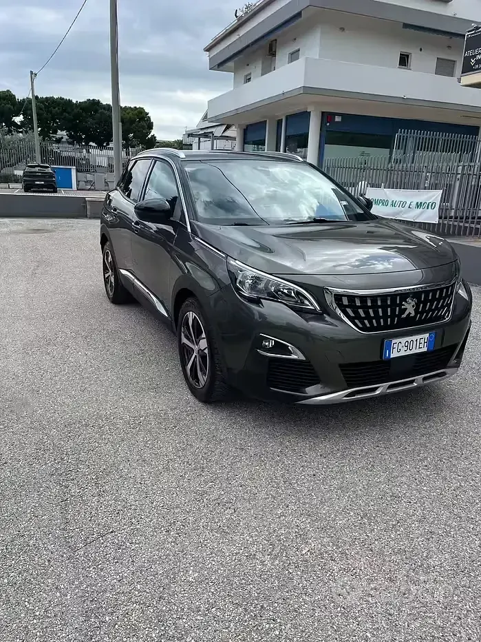 Gebraucht Peugeot 3008 Allure 181 PS (133 kW) 2018 Grau SUV