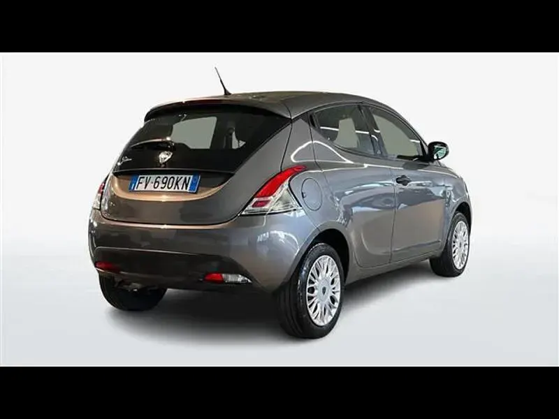 Usata Lancia Ypsilon S 69 CV (50 kW) 2019 Grigio scuro