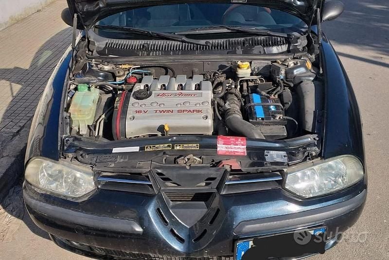 Usata Alfa Romeo 156 144 CV (105 kW) 1999 Blu Berlina