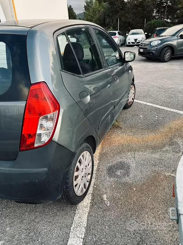 Usata Hyundai i10 67 CV (49 kW) 2008 Grigio Utilitaria