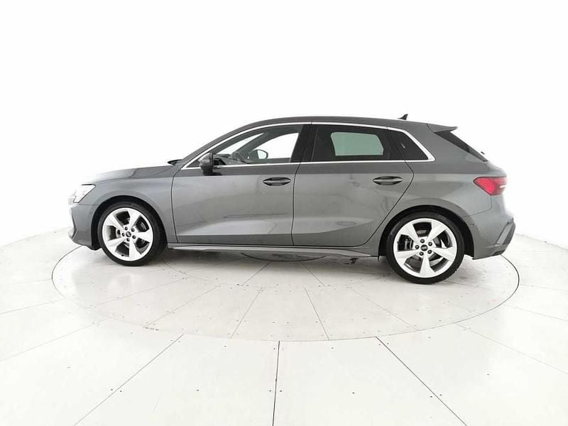 Usata Audi A3 S-Line 150 CV (110 kW) 2024 Grigio daytona perla Berlina