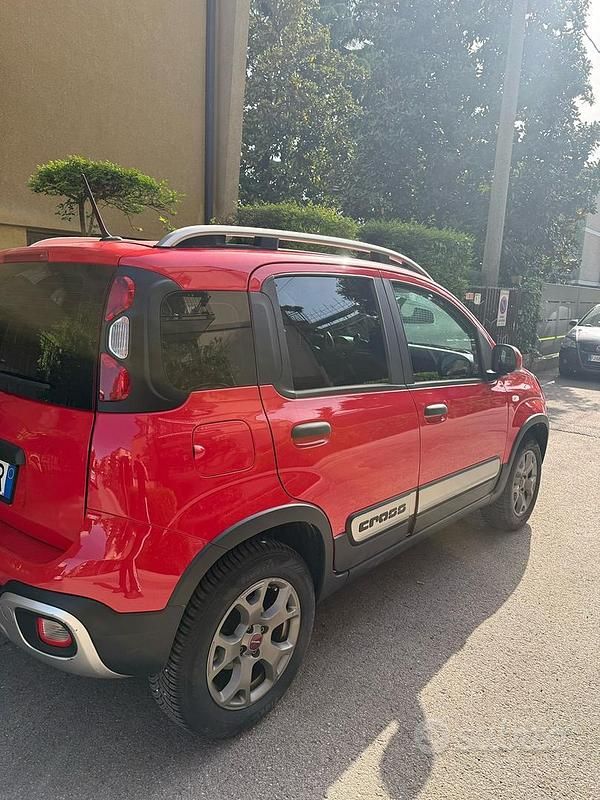 Usata Fiat Panda Cross Cross 85 CV (62 kW) 2019 Rosso Utilitaria