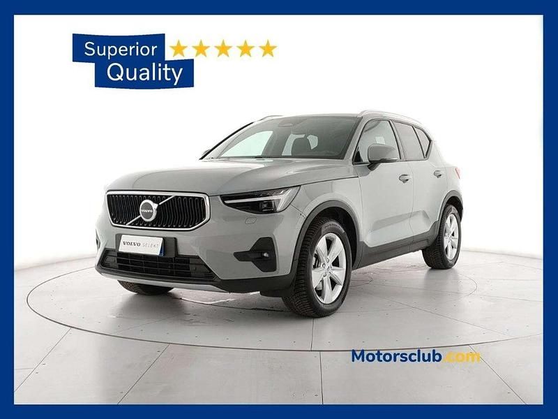 Grigio Usata 2025 Volvo XC40 Core SUV | 31.883 € (Buon prezzo) - Immagine 1/4