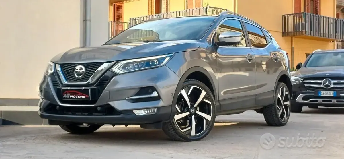 Usata Nissan Qashqai Tekna+ 116 CV (85 kW) 2020 Grigio SUV
