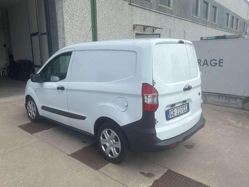 Usado Ford Transit 101 CV (74 kW) 2021 Blanco Van