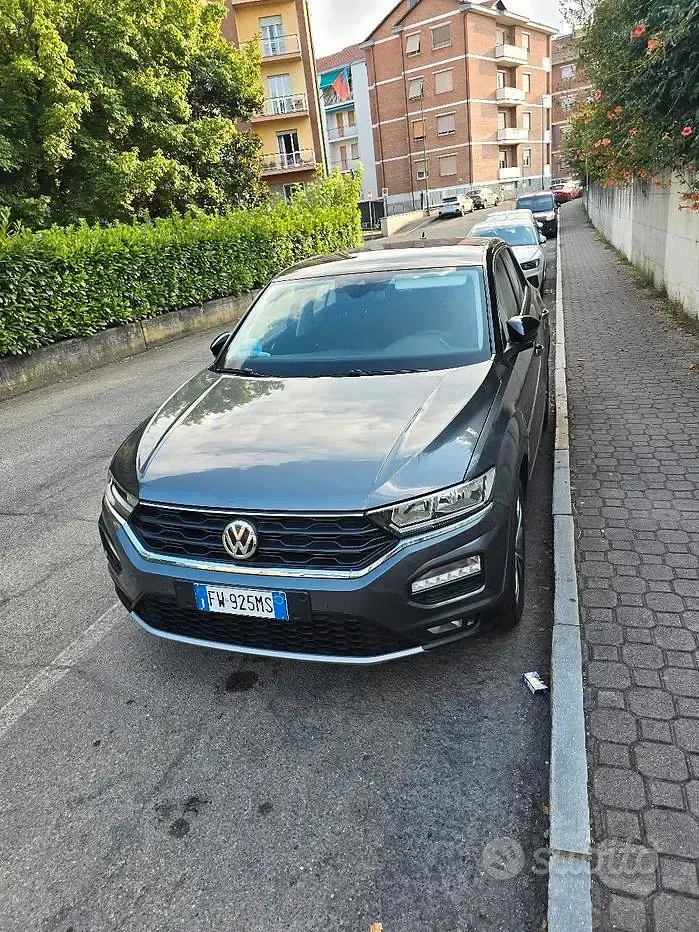 Usata VW T-Roc 116 CV (85 kW) 2019 Grigio SUV