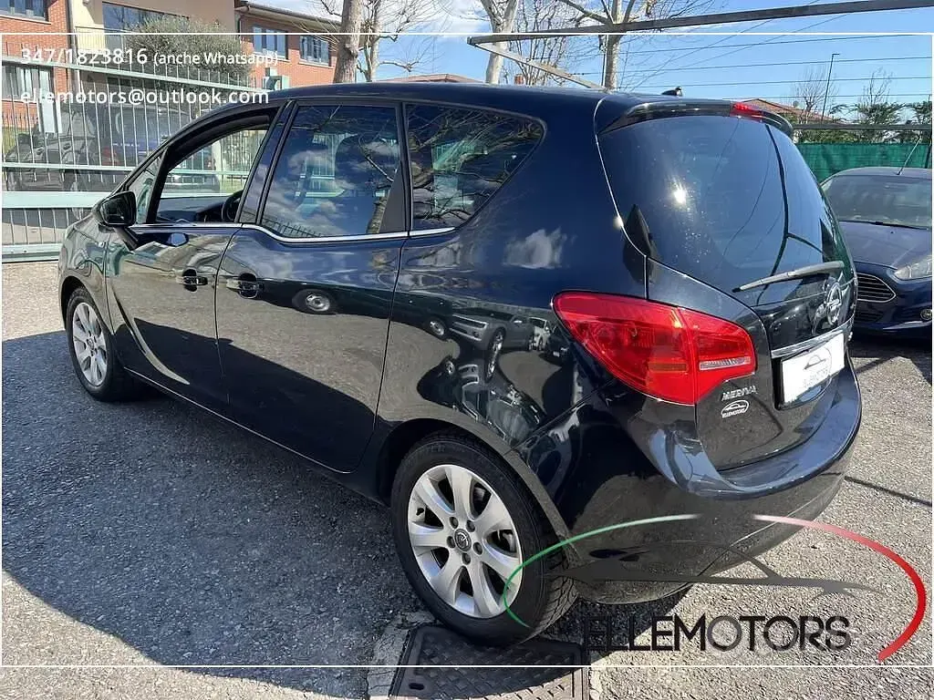 Usata Opel Meriva Cosmo 95 CV (69 kW) 2015 Nero Monovolume