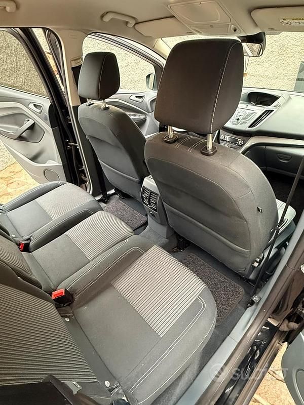 Usata Ford C-MAX Titanium 120 CV (88 kW) 2015 Nero Monovolume