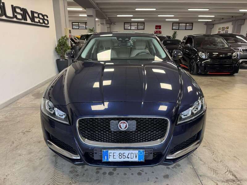 Usata Jaguar XF Prestige 179 CV (131 kW) 2016 Other Berlina