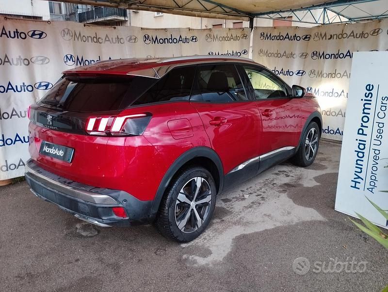 Usata Peugeot 3008 Business-Line 131 CV (96 kW) 2018 Rosso SUV