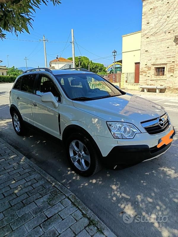 Usata Opel Antara Cosmo 150 CV (110 kW) 2010 Bianco SUV