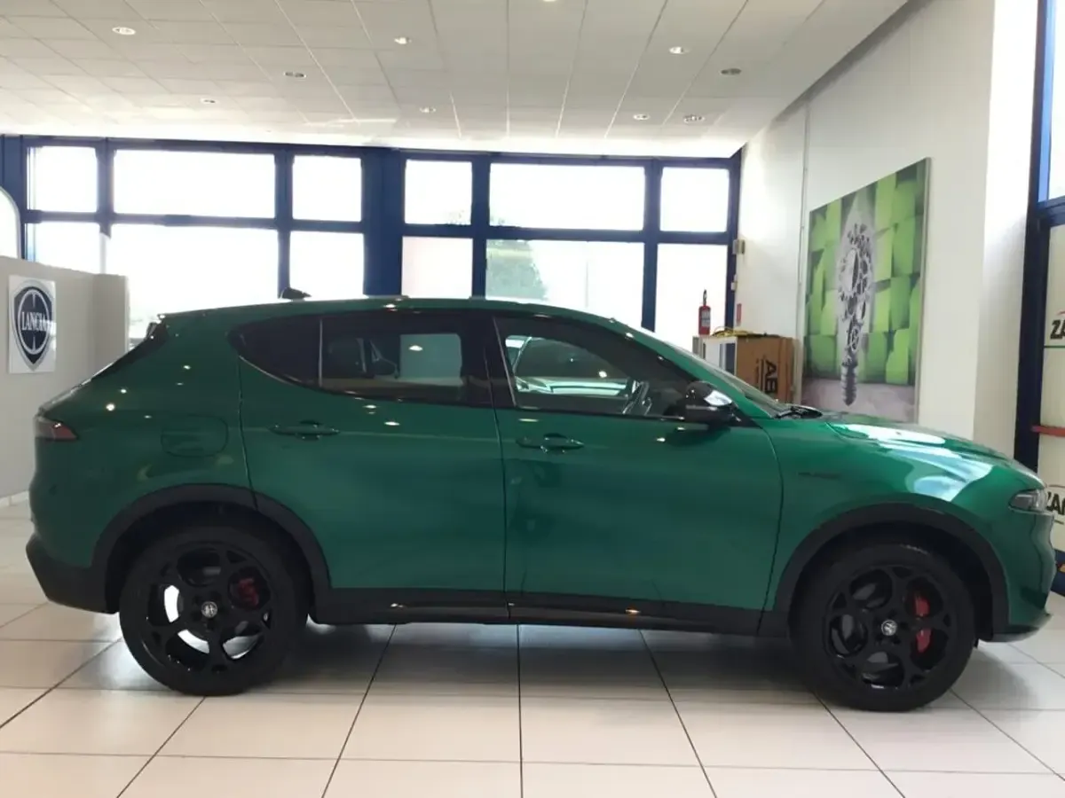 Usata Alfa Romeo Tonale Veloce 160 CV (117 kW) 2024 Verde SUV