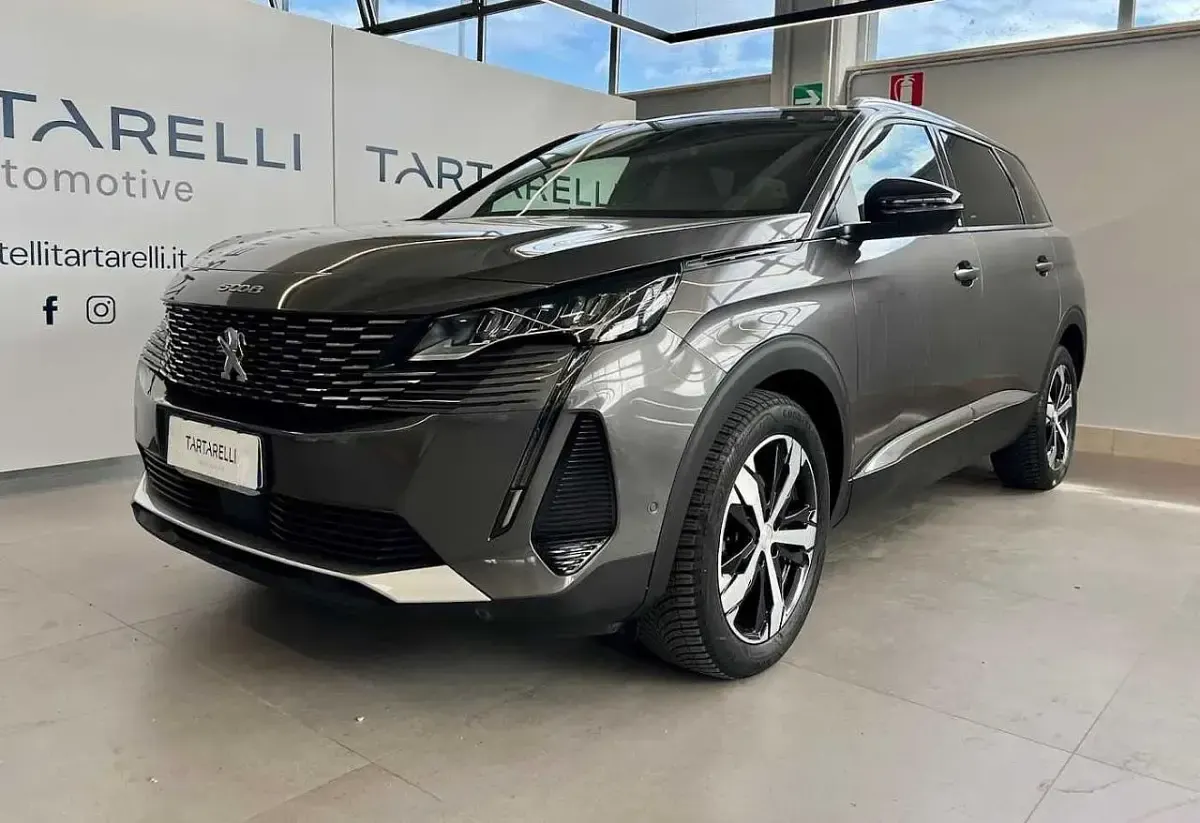 Usata Peugeot 5008 Allure 131 CV (96 kW) 2023 Grigio SUV