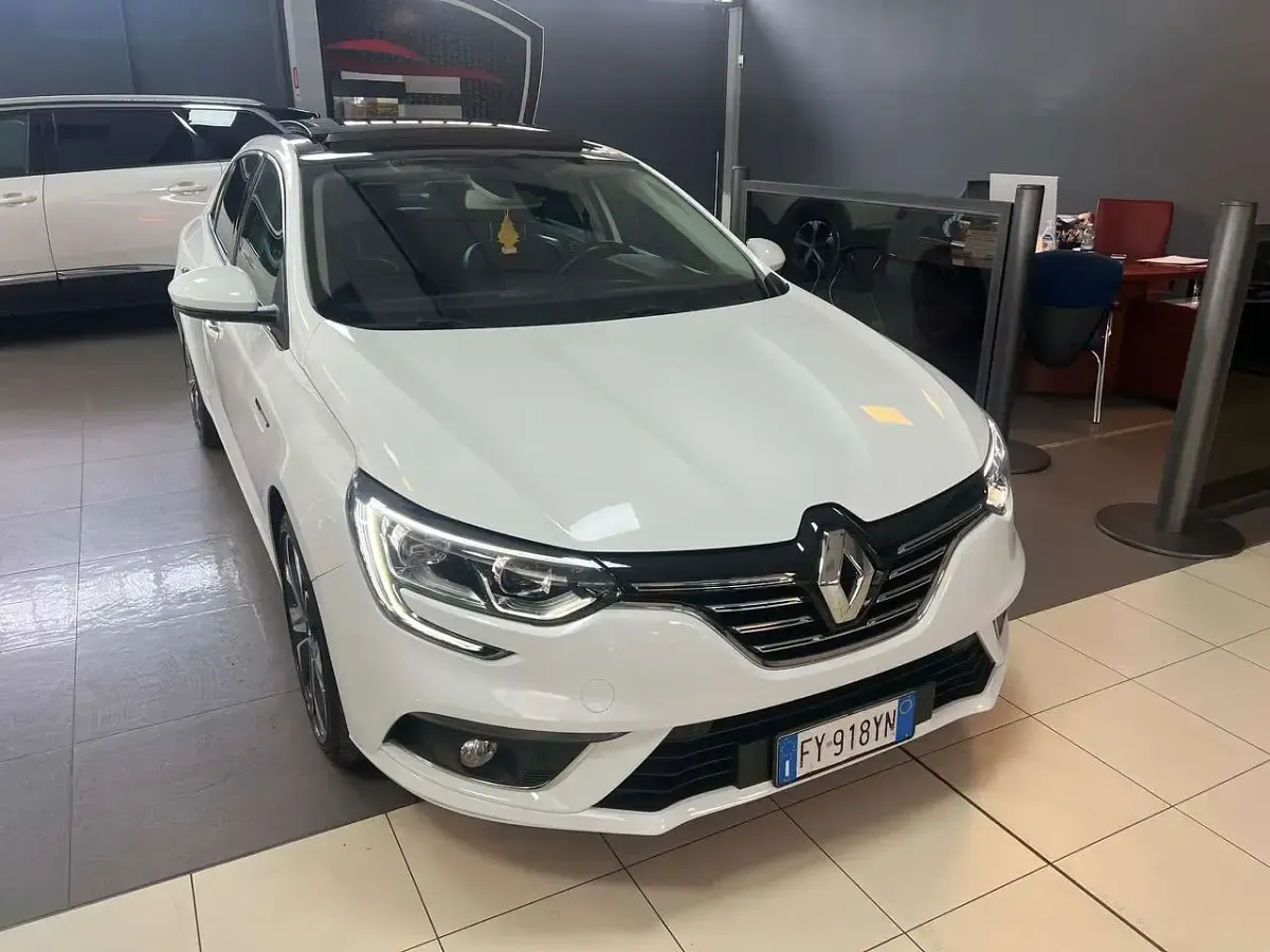Usata Renault Mégane 116 CV (85 kW) 2019 Bianco Coupé