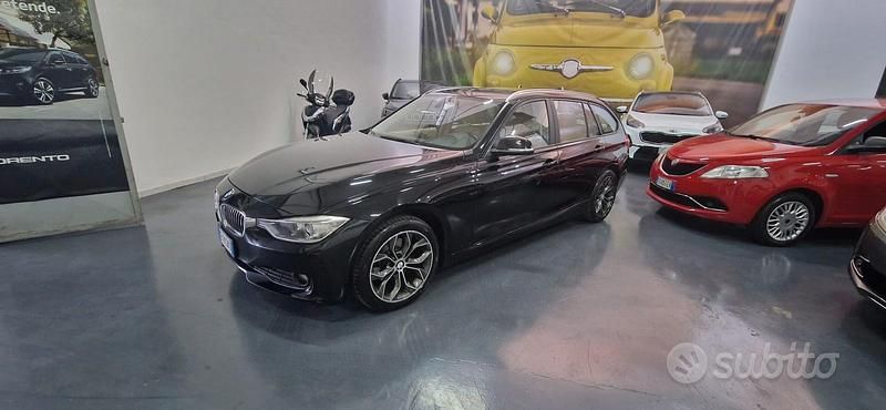 Usata BMW 318 143 CV (105 kW) 2012 Nero Station wagon