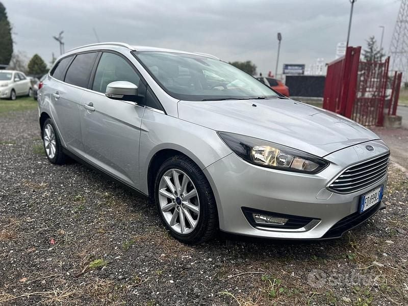 Usata Ford Focus Titanium S 120 CV (88 kW) 2016 Grigio Station wagon