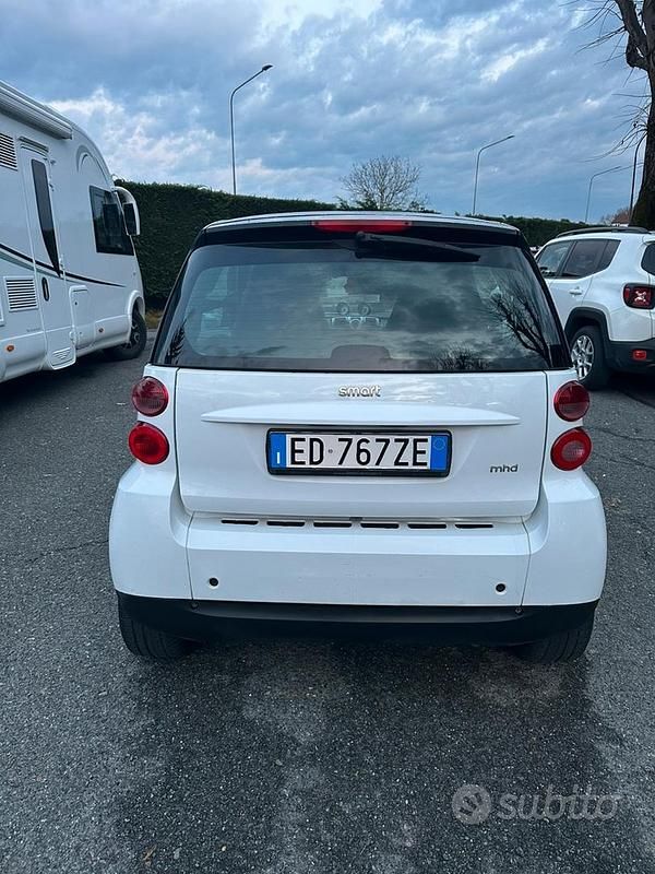 Usata Smart ForTwo Coupé Passion 71 CV (52 kW) 2010 Bianco Coupé